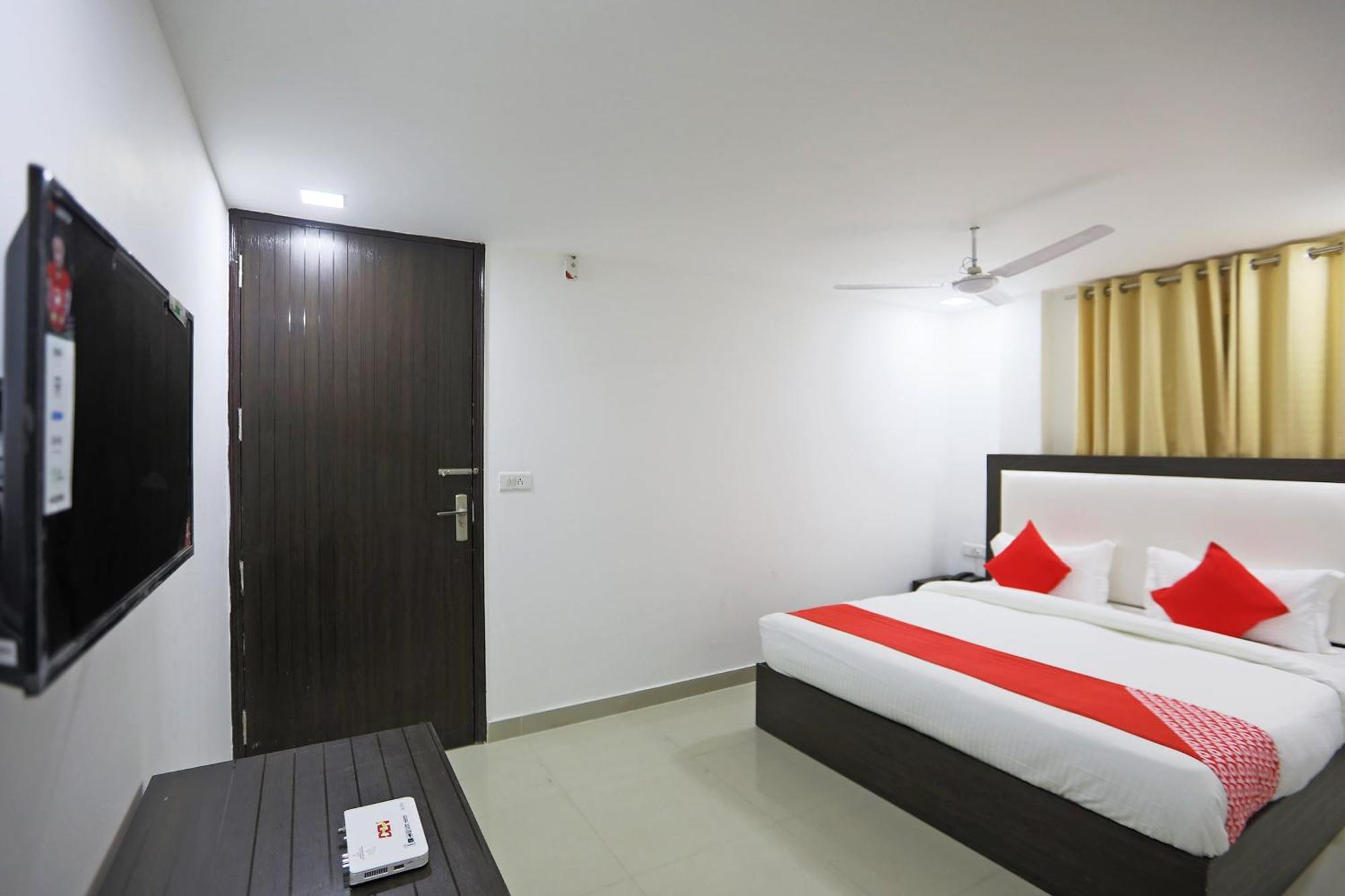 Hotel Townhouse South Lawn Nuova Delhi Esterno foto