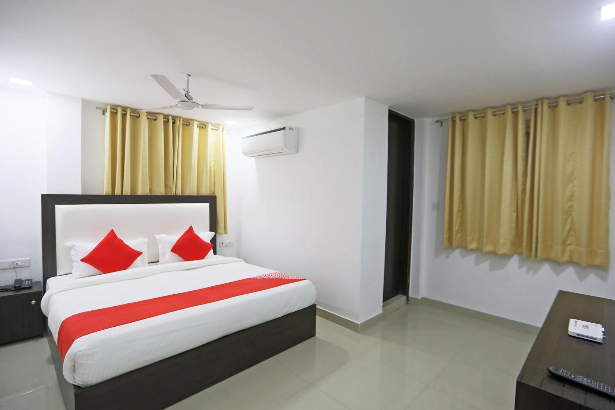 Hotel Townhouse South Lawn Nuova Delhi Esterno foto