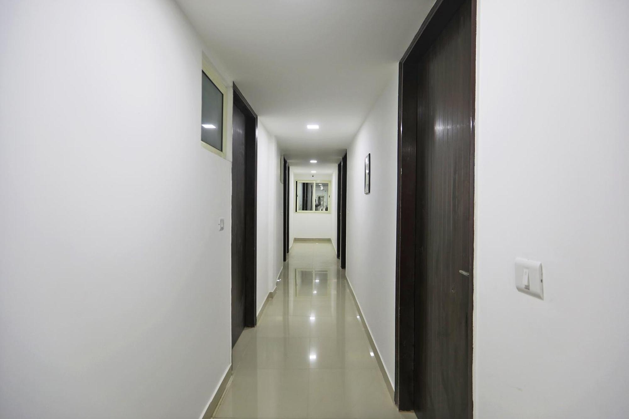 Hotel Townhouse South Lawn Nuova Delhi Esterno foto